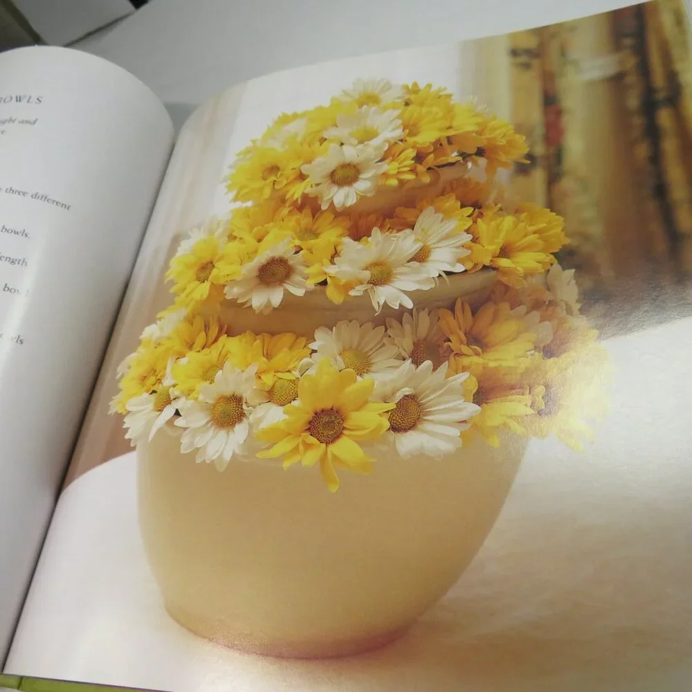 Southern Living Simple Flower Arranging by Lauren Brooks Hardcover